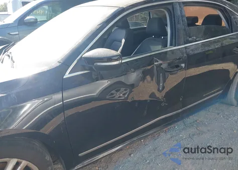 2015 Volkswagen Passat 1.8T Se из США, поврежденный, VIN 1VWBS7A38FC031005